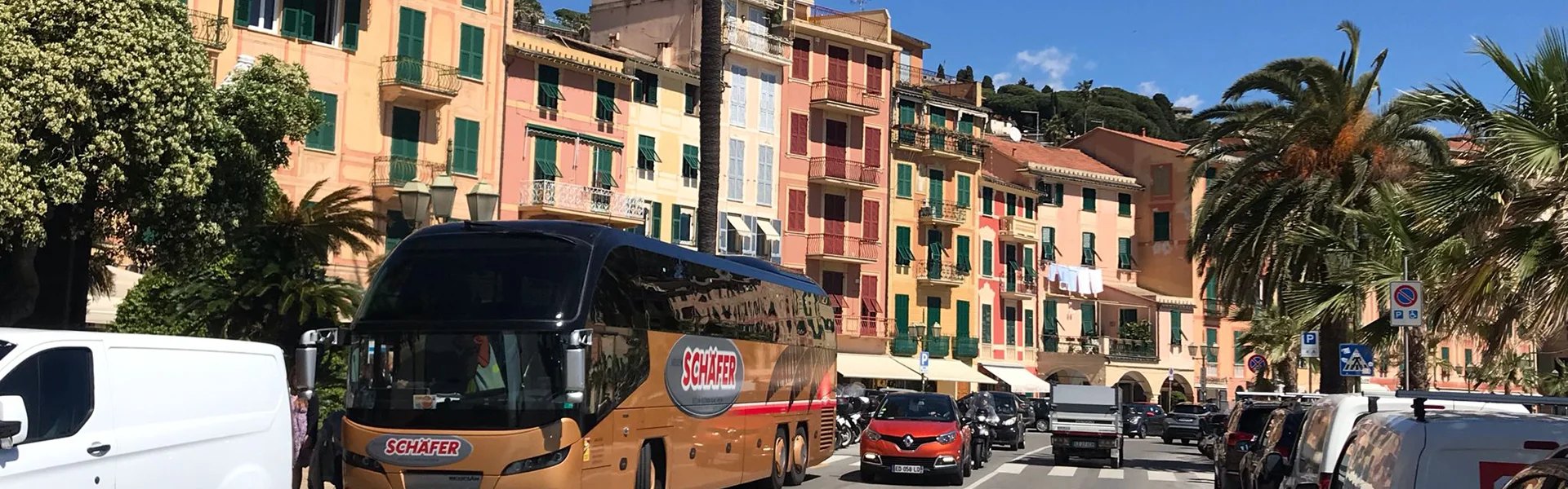 Schäfer Reisebus unterwegs